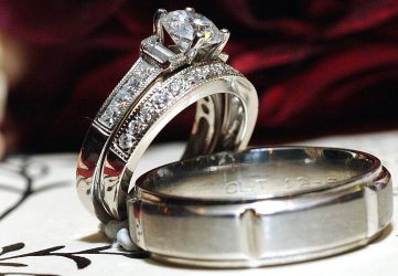 Wedding ring and engagement ring